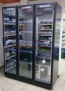 велика холодильна шафа