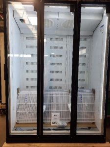 велика холодильна шафа